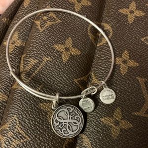 FREE WITH BUNDLE! Alex and Ani design bracelet
